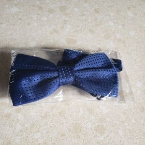NEW Navy Bow Tie